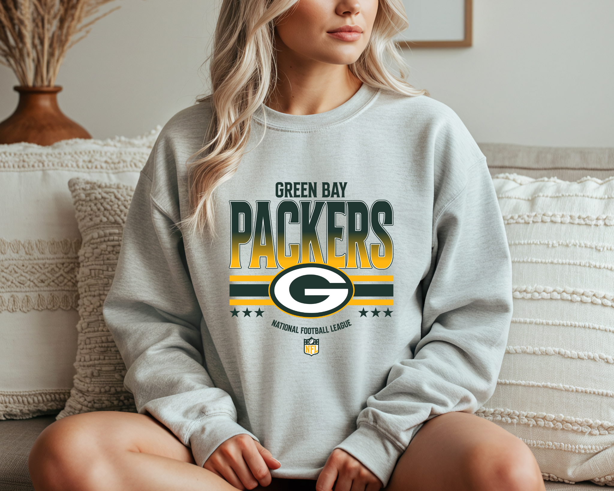 Green Bay Packers Retro Logo Sweatshirt – Classic Crewneck Pullover | Vintage Fan Apparel