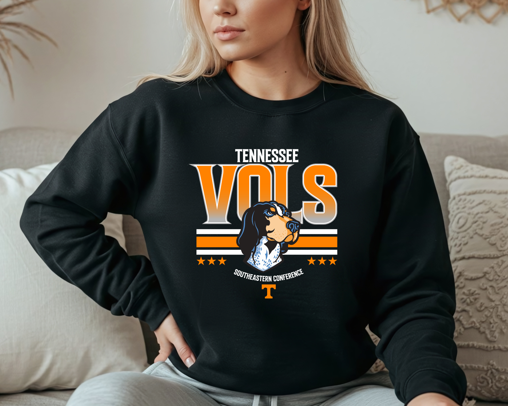 Tennessee Vols Sweatshirt – Smokey Mascot Graphic Crewneck | Vintage Game Day Spirit Wear for Fans