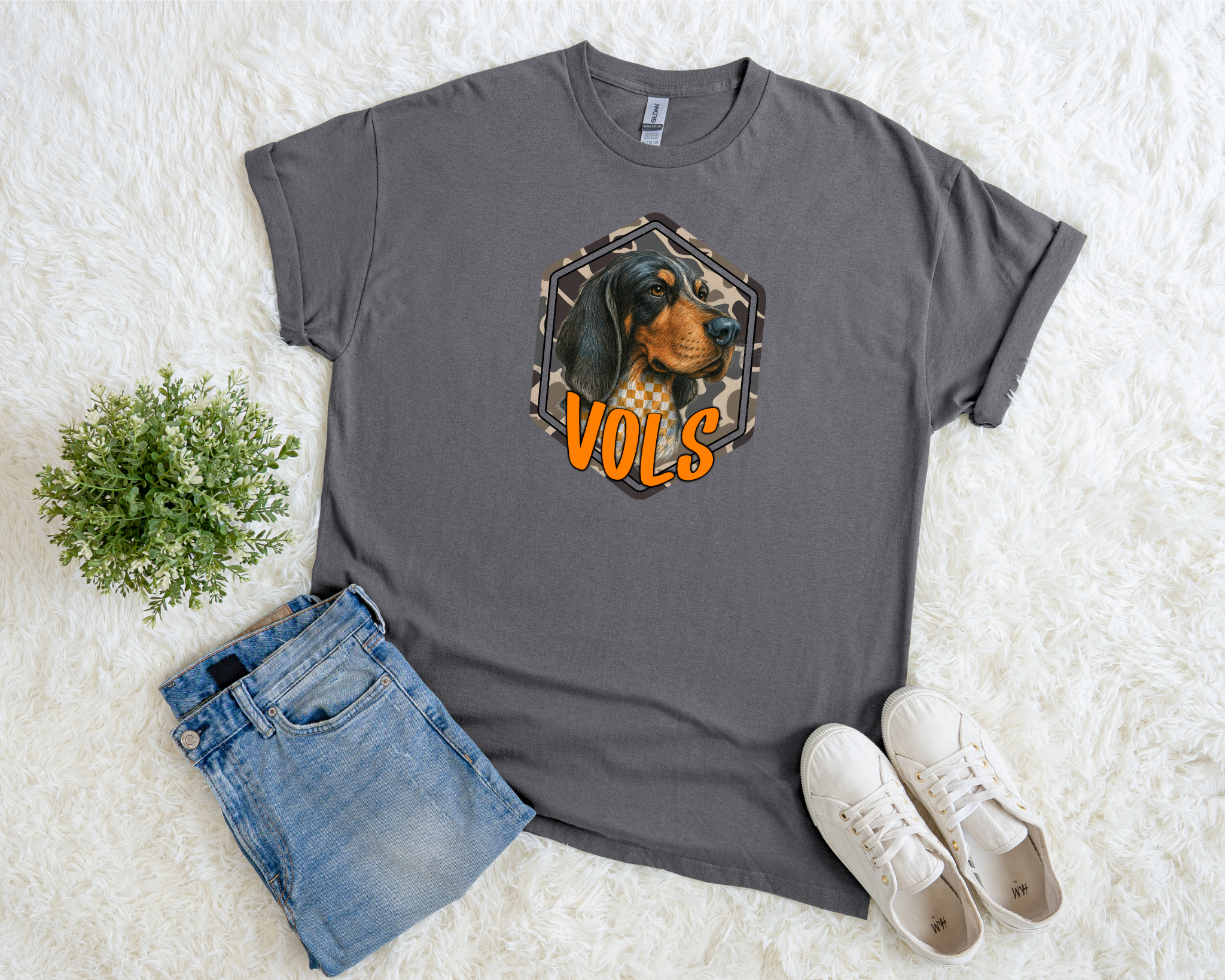 charcoal Adult camo Smokey VOLS t-shirt featuring a hound dog with checkerboard and camo accents