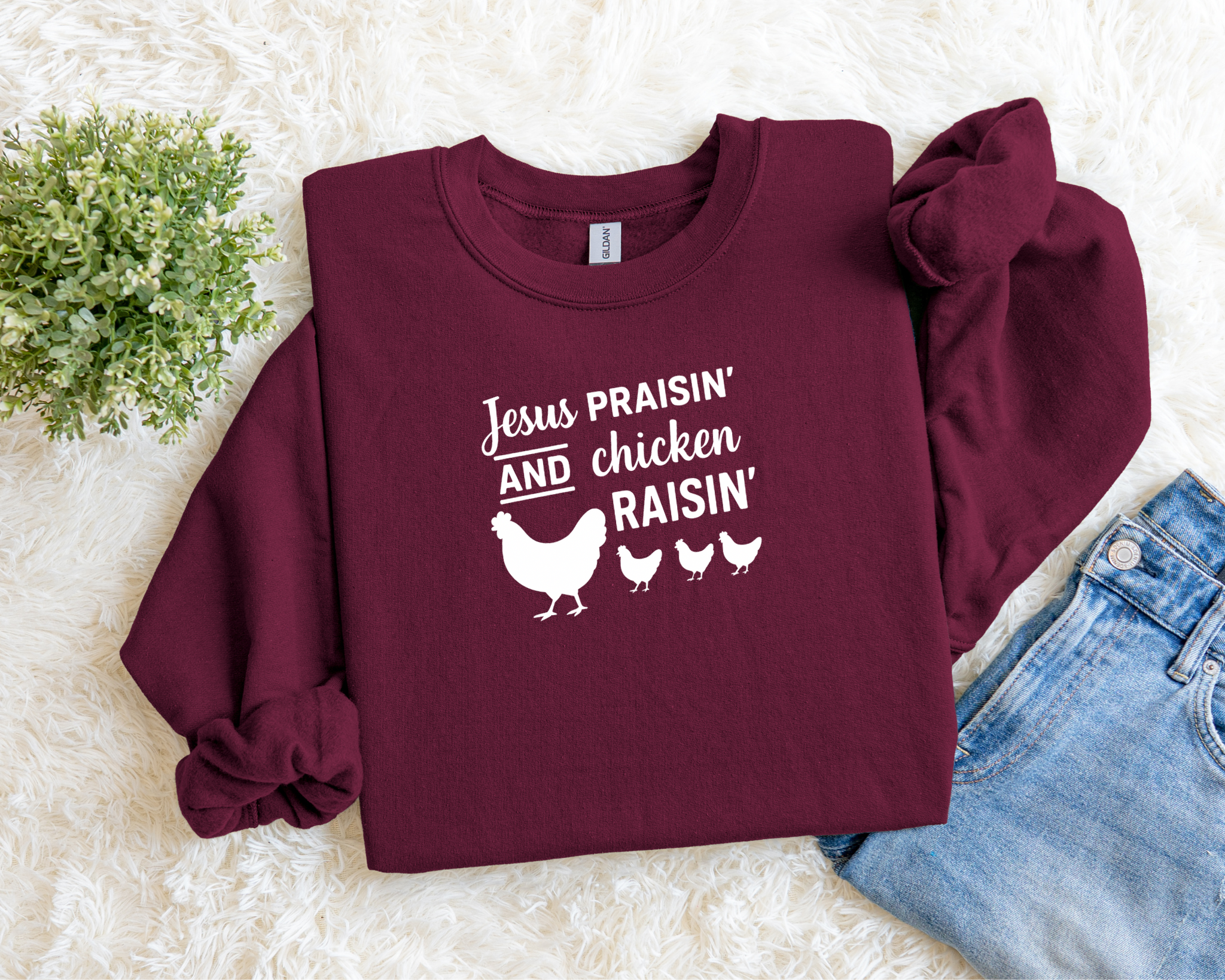 jesus-praisin-and-chicken-raisin-faith-and-farm-life-sweatshirt